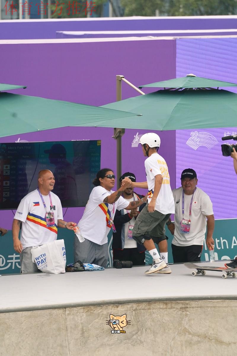 厉害！年仅15岁中国小将惊喜夺冠，成绩超同龄人，获网友盛赞