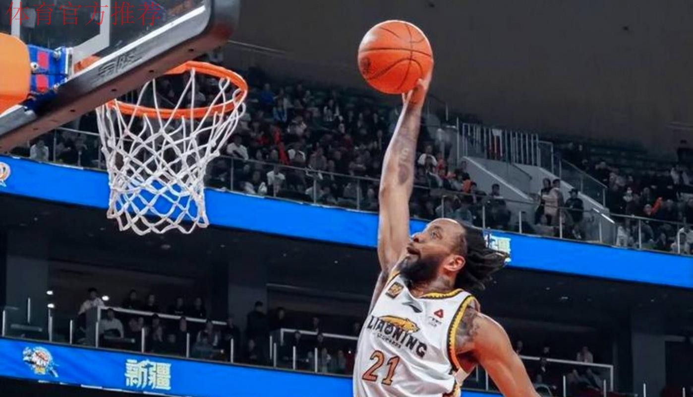 威尔斯半场出战16分钟，8中5得到13分4板1助攻